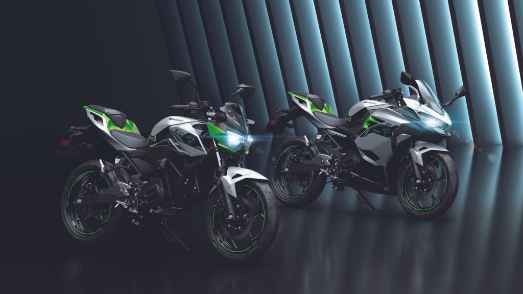 FhTukBfWQAAhDi0 Kawasaki showcases Ninja EV & Z EV bikes, will debut in 2023