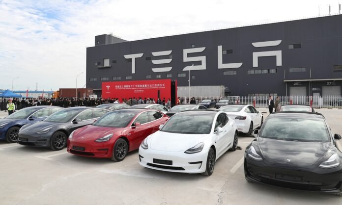 Tesla recalls more than 320,000 vehicles due to rear light issue