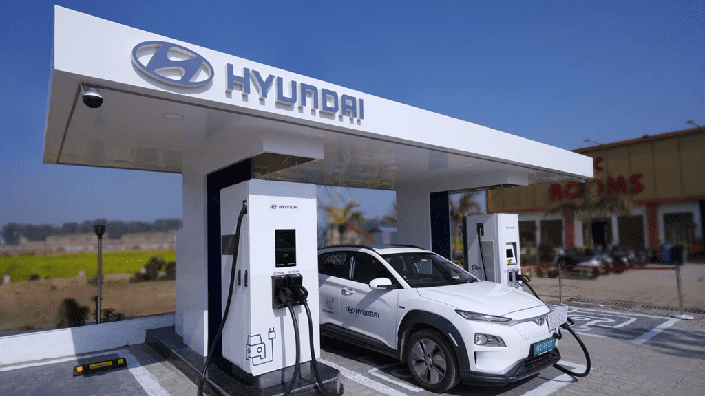 right front three quarter0 The India's Top 5 Fastest EV Chargers