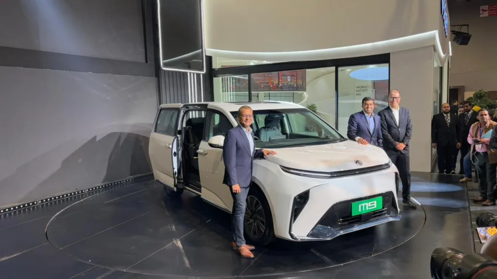 MG M9 Premium Electric MPV Unveiled