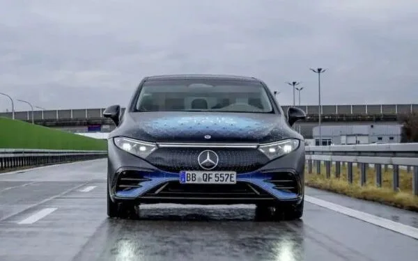 Future of Electric Vehicle Batteries: Mercedes-Benz’s Vision