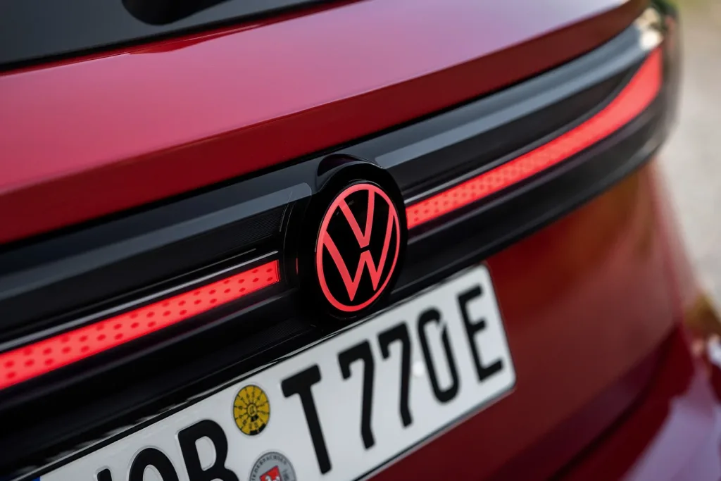 Volkswagen and BMW Top Europe’s EV Sales in 2025 – Here’s How They Did It Volkswagen’s Electrifying Comeback