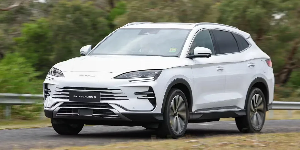 ghhngj BYD Sealion 06 Electric SUV: An Ace in Design & Performance