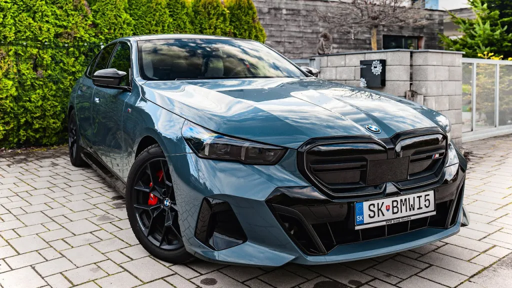 Top 10 EV Alternatives to Tesla: BYD Leads the Pack i5 Top 10 EV Alternatives to Tesla: BYD Leads the Pack