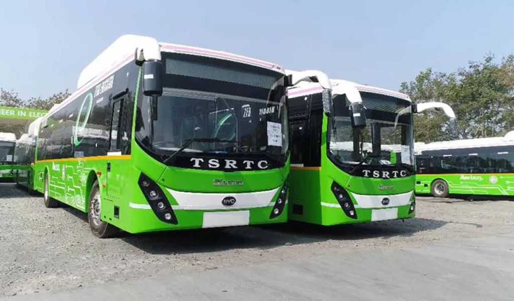TGSRTC electric buses 1 Delhi Adds 400 EV Buses, Aims Full EV Transport by 2026