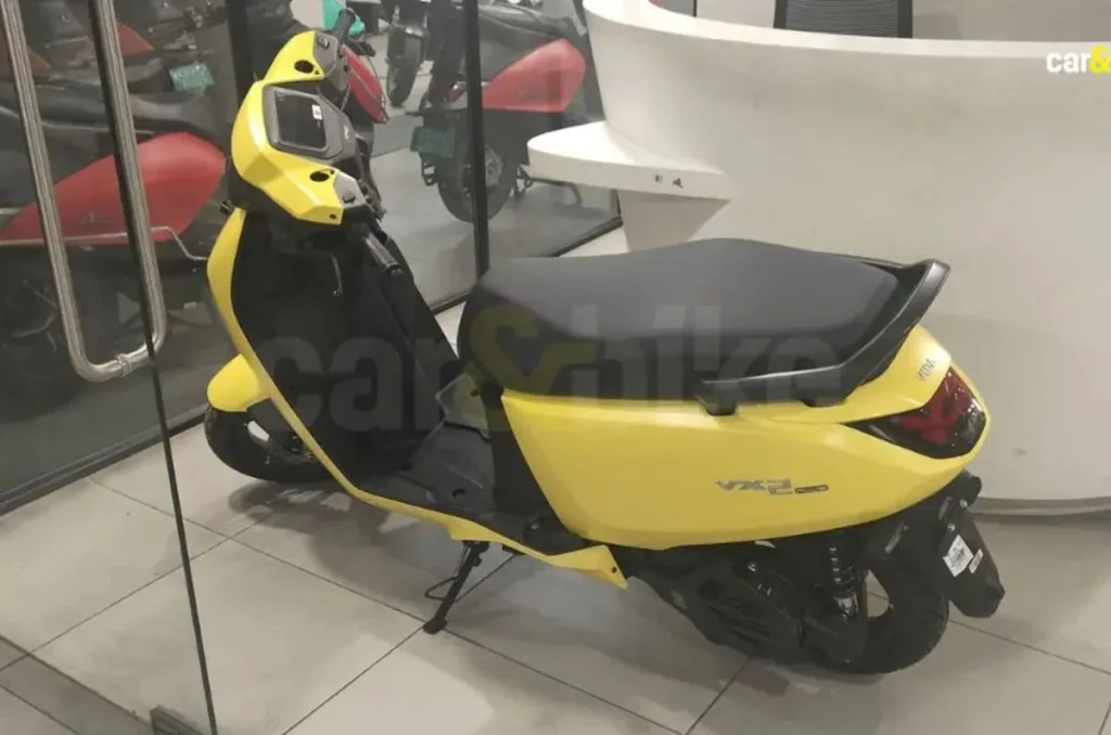 20250528030219 Hero Vida VX2 Hero Vida VX2 Spotted at Showroom Before Launch
