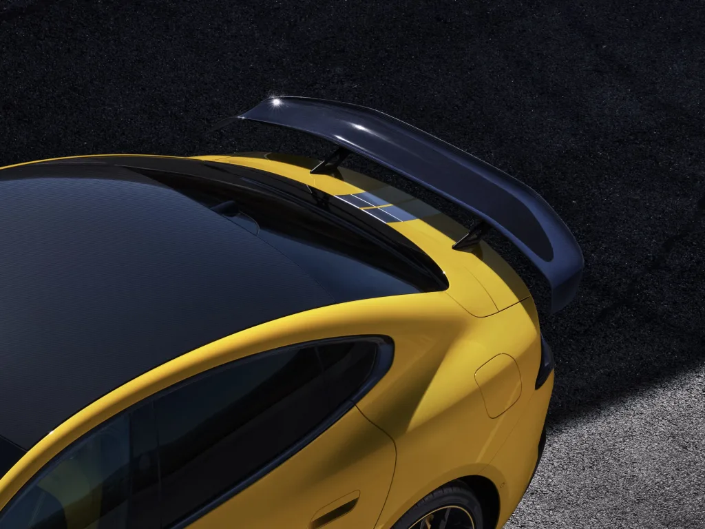 Xiaomi SU7 Ultra Smashes Nürburgring Records: Track Package & Limited Edition Launched