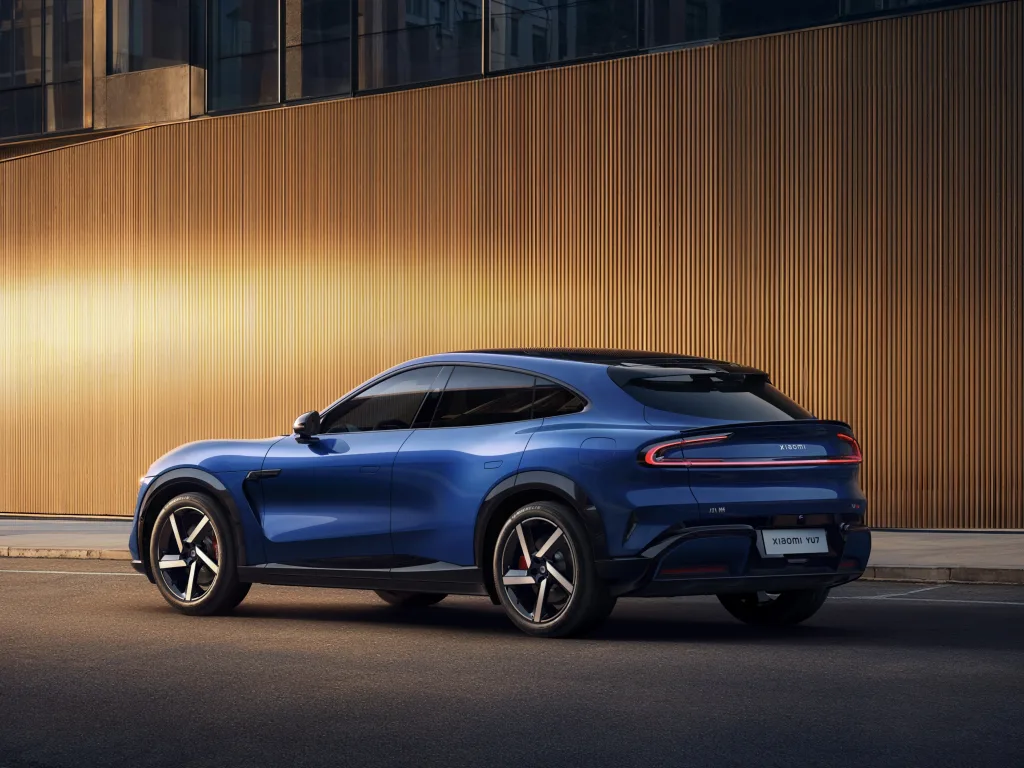 Xiaomi YU7 SUV Launched: China's New Electric Beast Starts at ₹30 Lakh Equivalent Xiaomi yu7 10