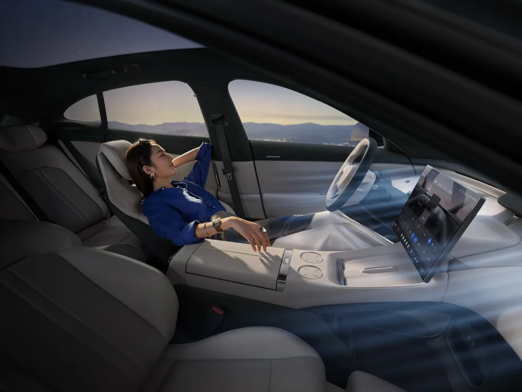 Xiaomi YU7 SUV Launched: China's New Electric Beast Starts at ₹30 Lakh Equivalent Xiaomi yu7 2