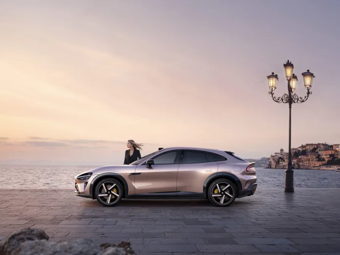 Xiaomi YU7 SUV Launched: China's New Electric Beast Starts at ₹30 Lakh Equivalent