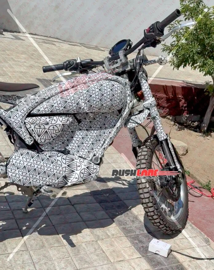 Royal Enfield's Flying Flea S6 Scrambler Spotted Testing in Ladakh's Harsh Terrain