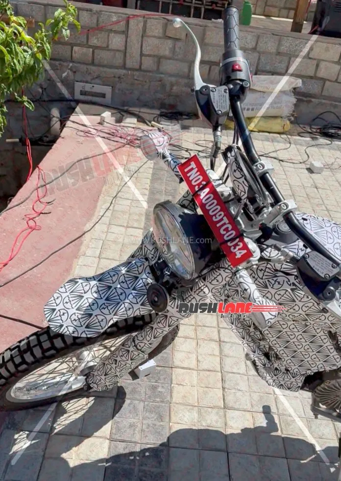 Royal Enfield's Flying Flea S6 Scrambler Spotted Testing in Ladakh's Harsh Terrain