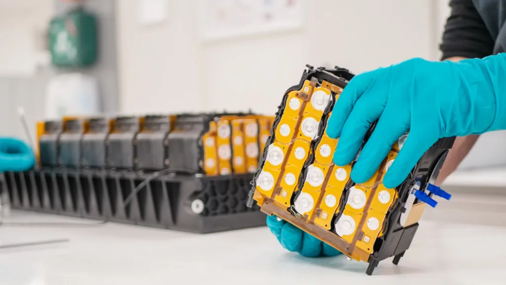 Revolutionary EV Battery Charges in Just 18 Seconds - Now Approved for Mass Production Rml varevolt battery 4