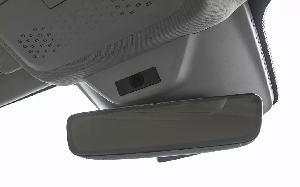 7 Exclusive Features That Make Mahindra XEV 9e Beat the 2025 Tata Harrier EV