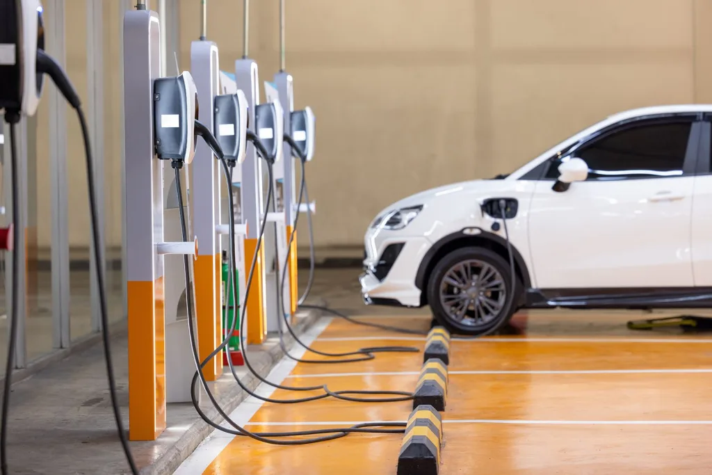 India's EV Charging Infrastructure Grows 5x But Still Lags Behind