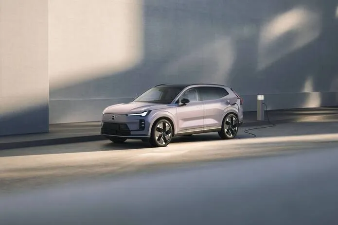 Vovlo cars xc70 phev