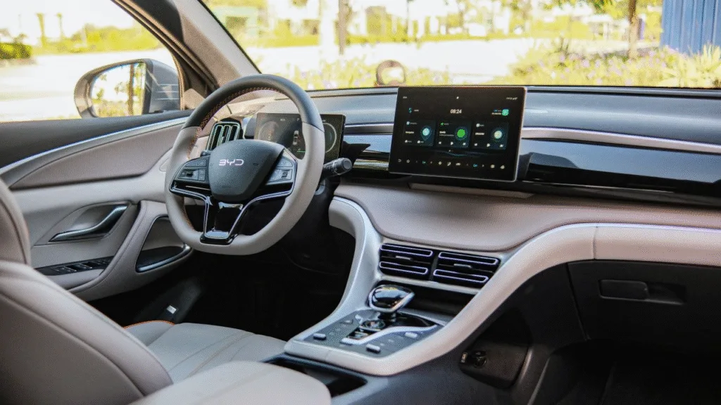 HONOR & BYD Partnership: AI-Powered Smart Mobility Revolution HONOR & BYD Partnership: AI-Powered Smart Mobility Revolution