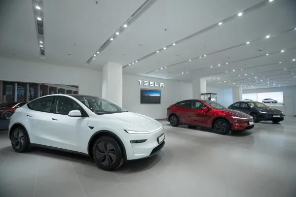 Tesla Opens First Integrated Center in Gurugram on November 27 Tesla