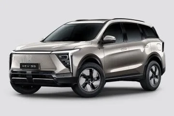 Mahindra XEV 9S vs Kia Carens Clavis EV: Battle of India's Electric 7-Seaters image 393 Mahindra XEV 9S vs Kia Carens Clavis EV: Battle of India's Electric 7-Seaters