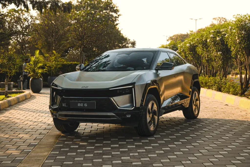 6 Best Electric Cars 